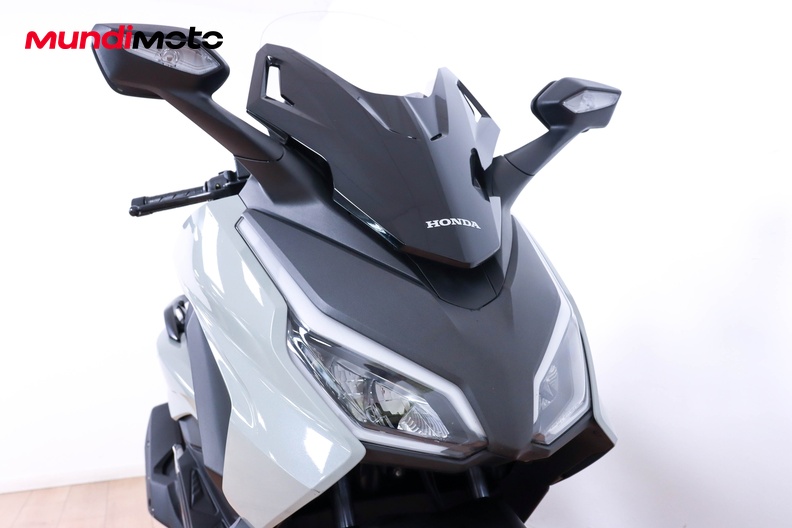 Motorbike image 4