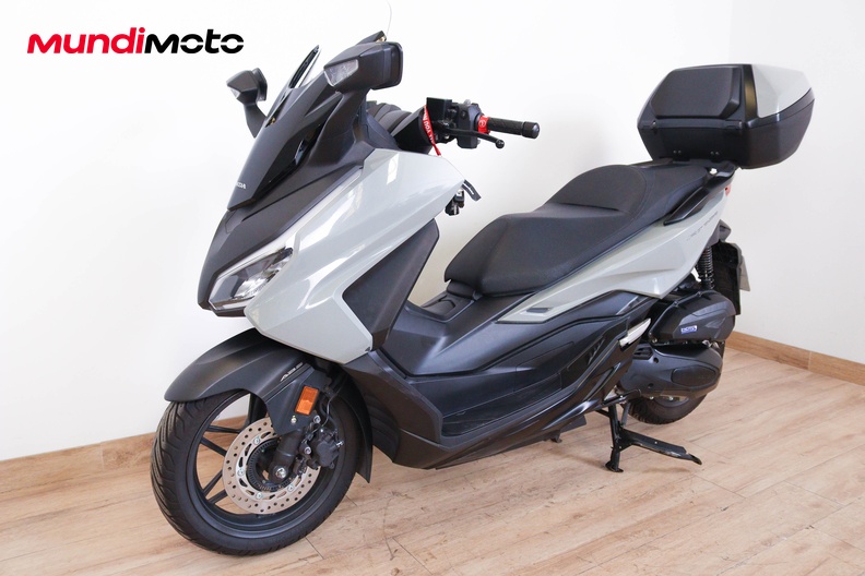 Motorbike image 6