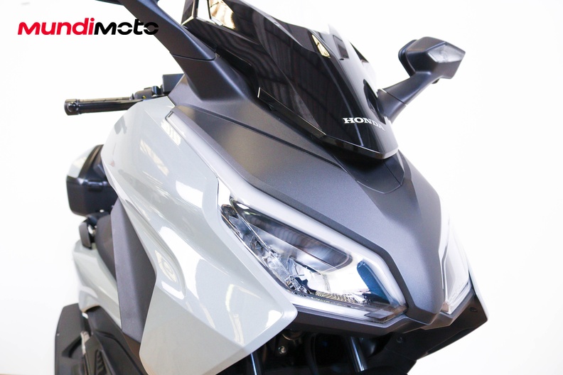 Motorbike image 4