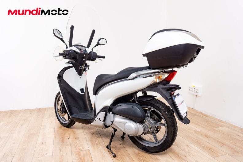 Motorbike image 7