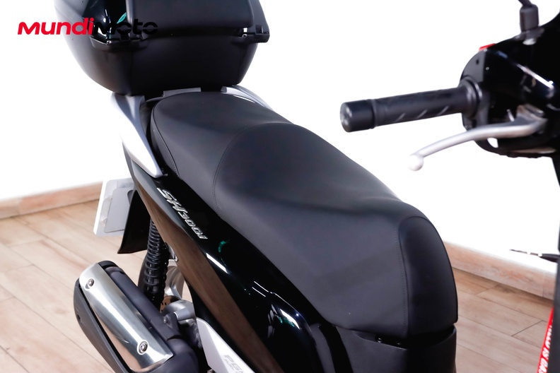 Motorbike image 13