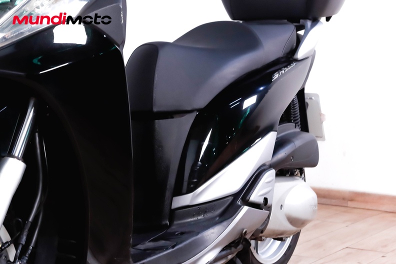Motorbike image 8