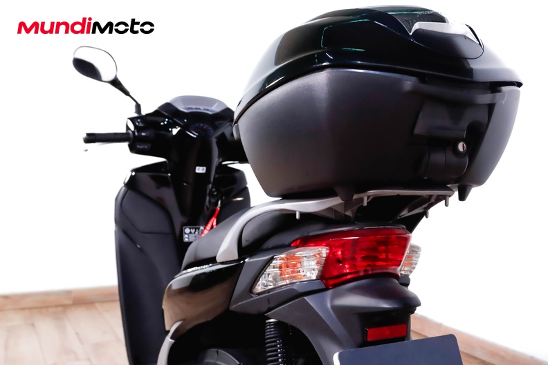 Motorbike image 9