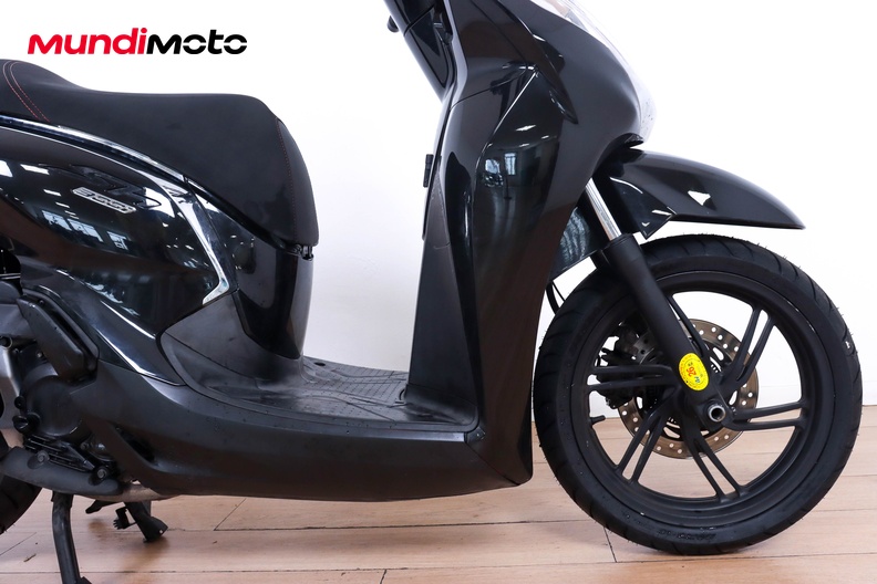 Motorbike image 13