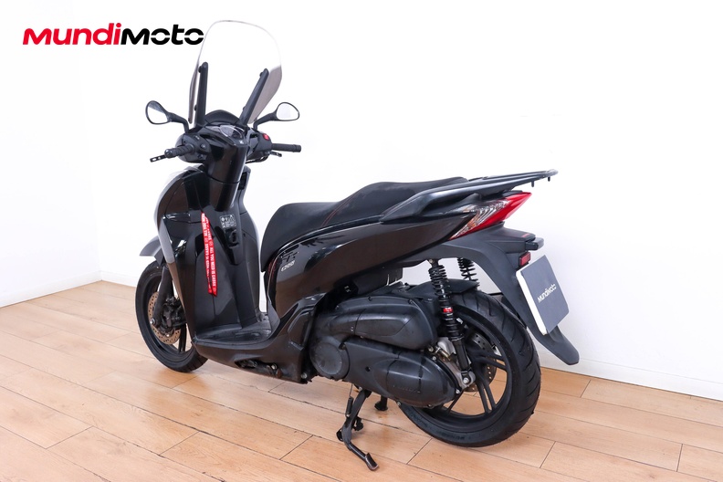 Motorbike image 6
