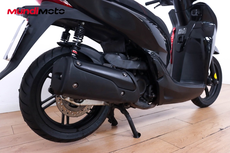 Motorbike image 3