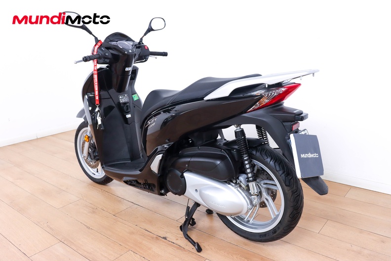 Motorbike image 6