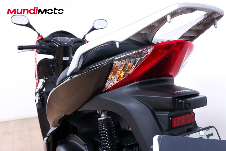 Motorbike image 9