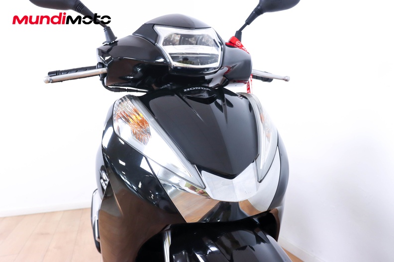 Motorbike image 4