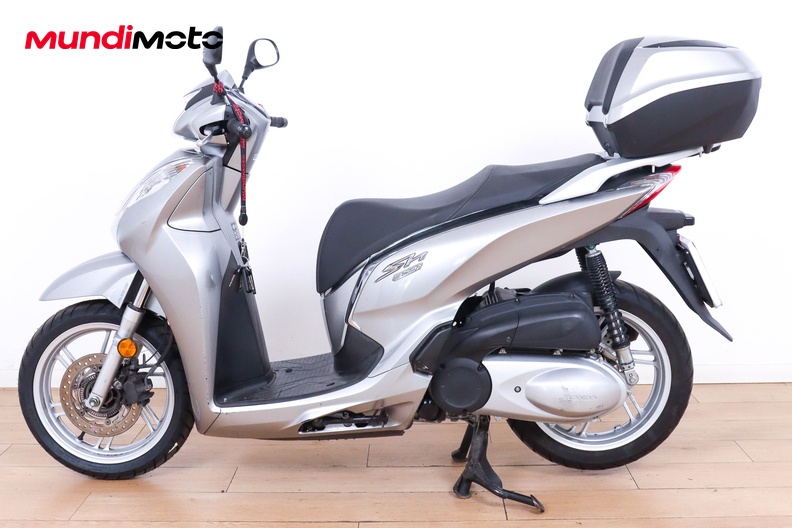 Motorbike image 5