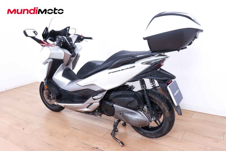Motorbike image 6