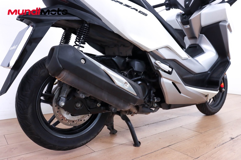 Motorbike image 3