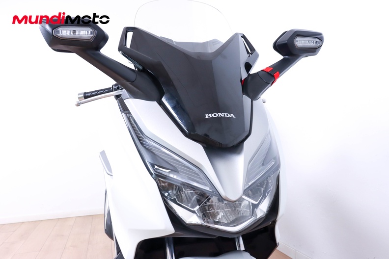 Motorbike image 4