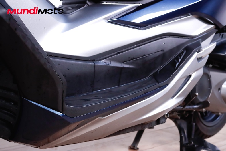 Motorbike image 8