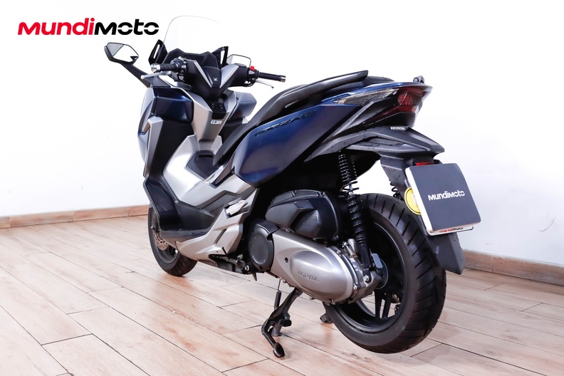 Motorbike image 6