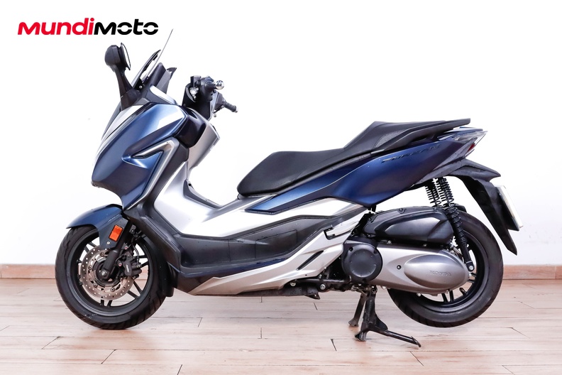 Motorbike image 5