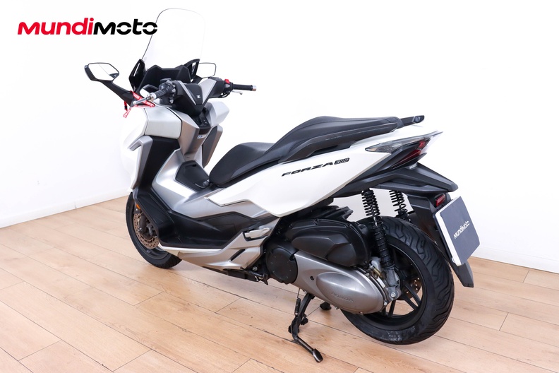 Motorbike image 6