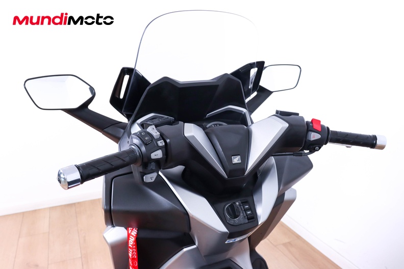 Motorbike image 10