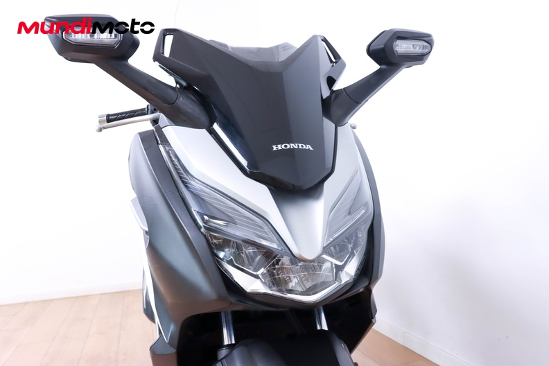 Motorbike image 4