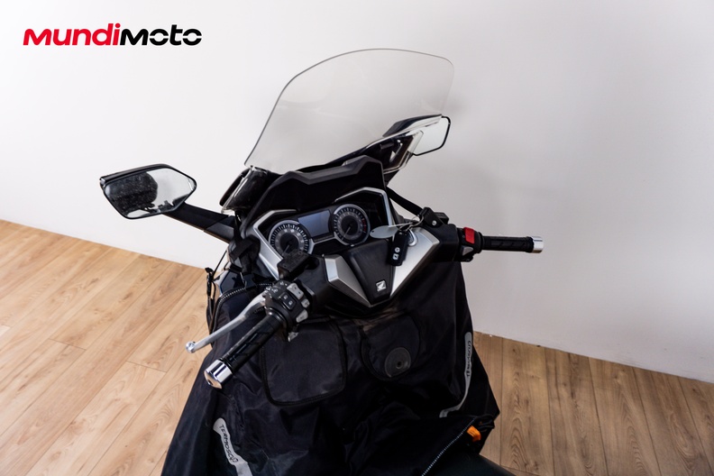 Motorbike image 10