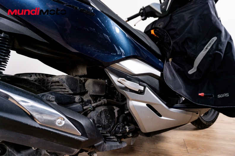 Motorbike image 3