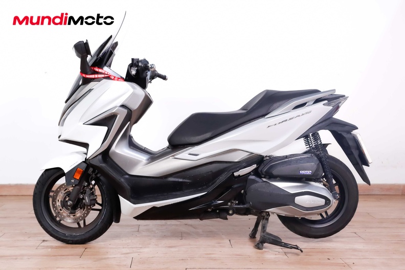 Motorbike image 5