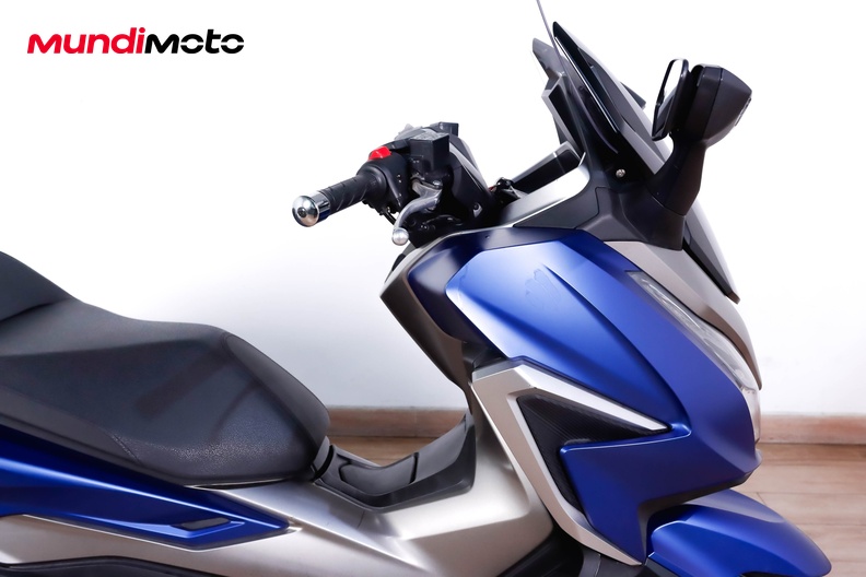 Motorbike image 12
