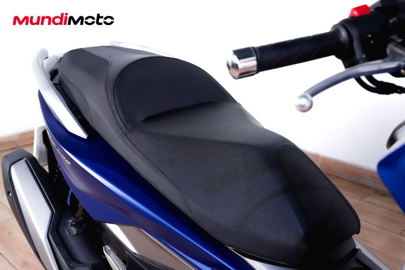 Motorbike image 13