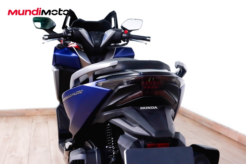 Motorbike image 9