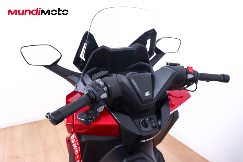 Motorbike image 10