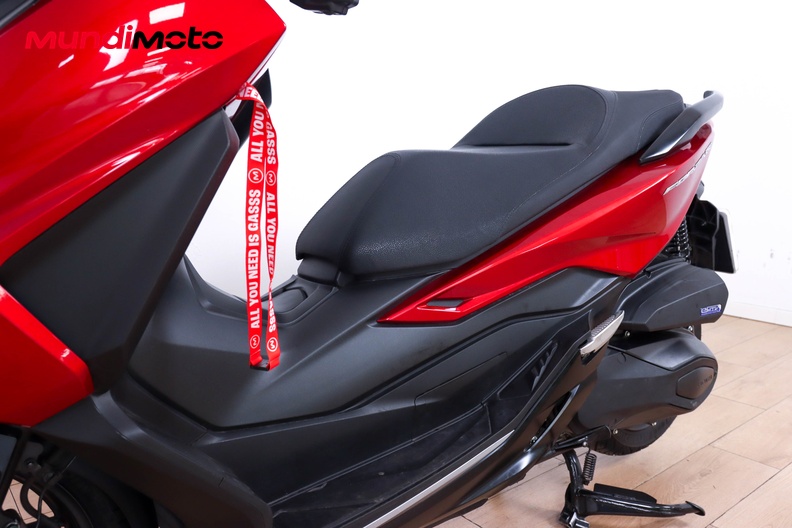 Motorbike image 8