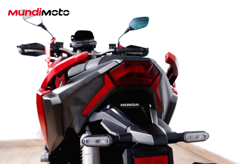 Motorbike image 9