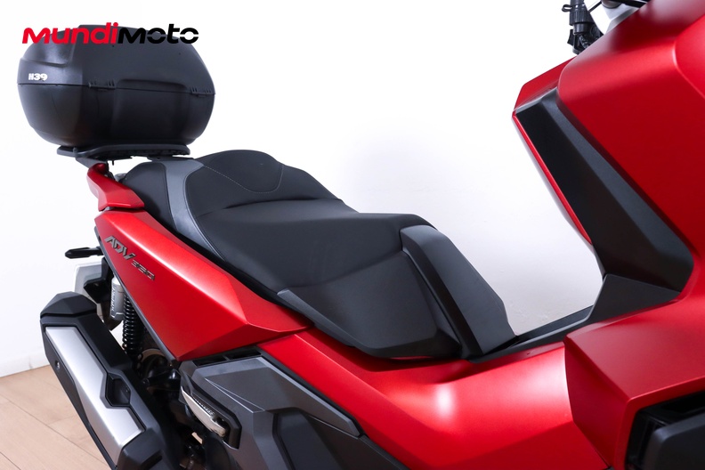 Motorbike image 13