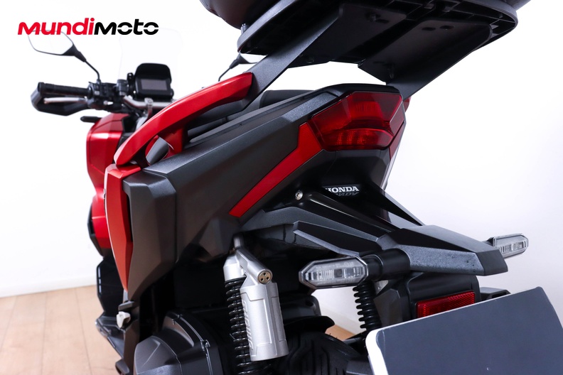 Motorbike image 9