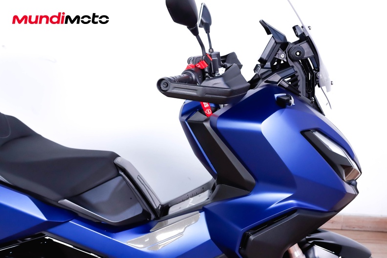 Motorbike image 13