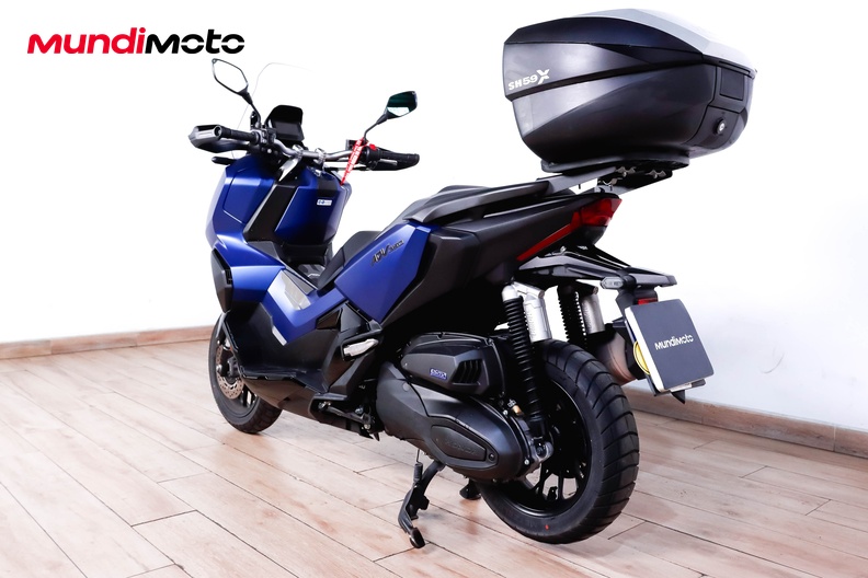 Motorbike image 6