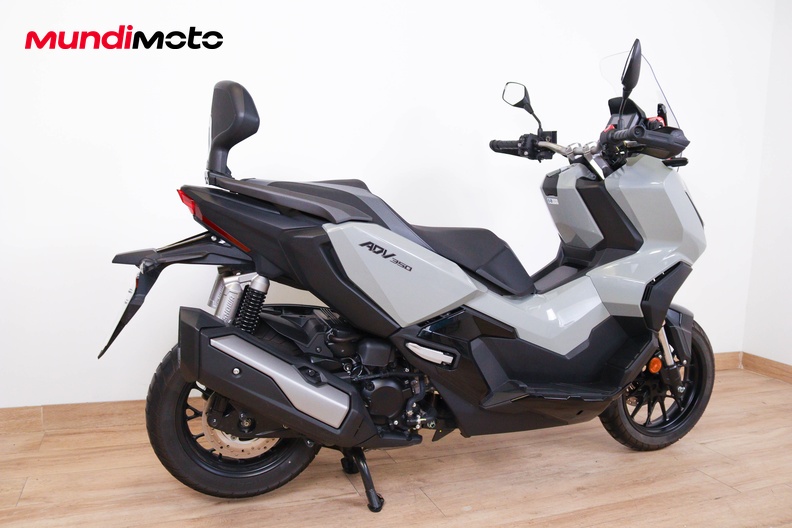 Motorbike image 1