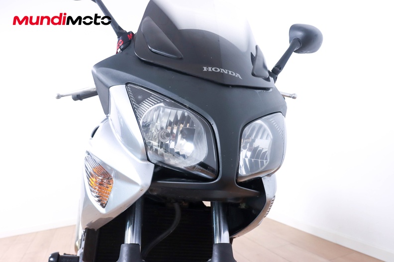 Motorbike image 4