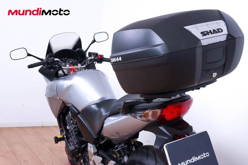 Motorbike image 9