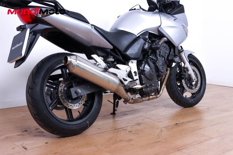 Motorbike image 3