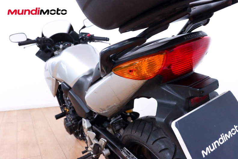 Motorbike image 9