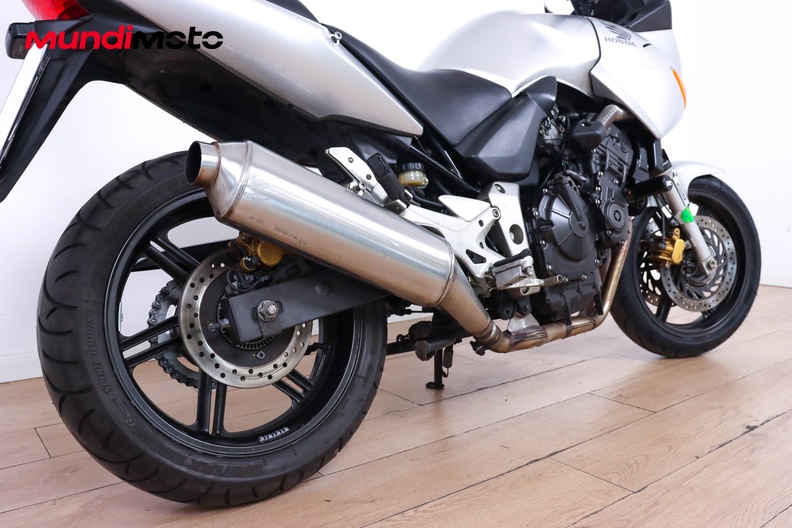 Motorbike image 3