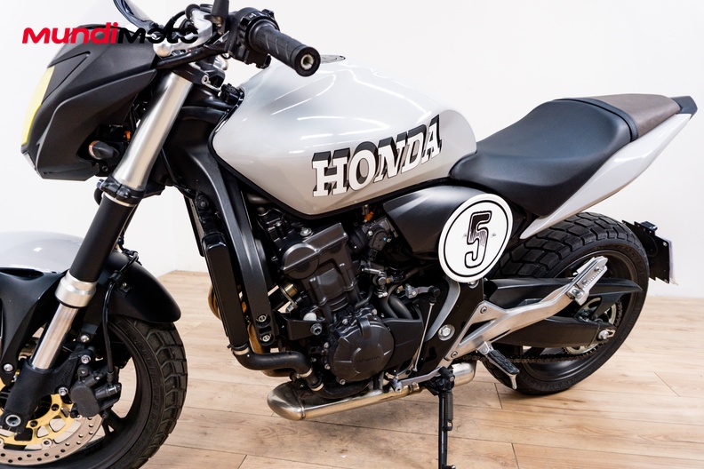 Motorbike image 9