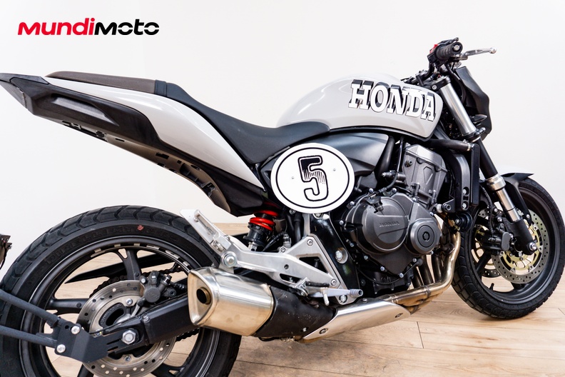 Motorbike image 3