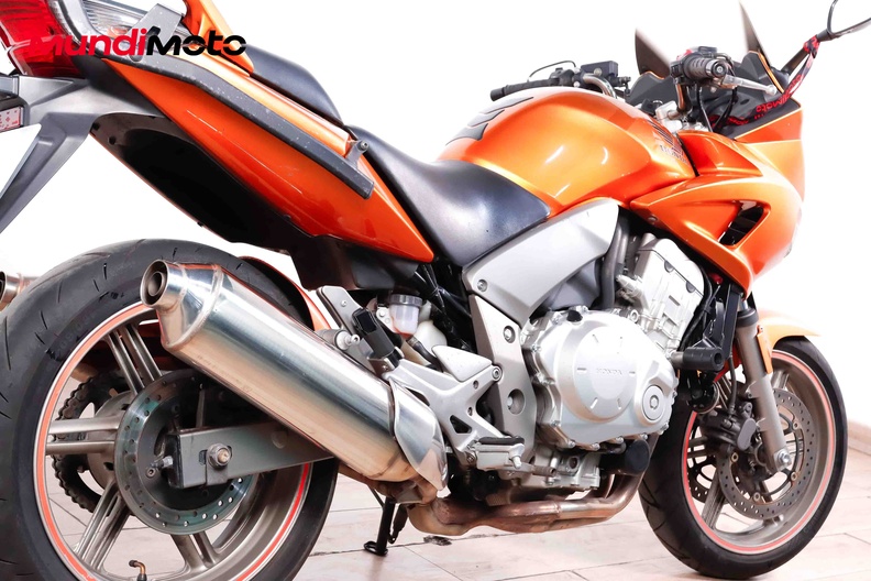 Motorbike image 3