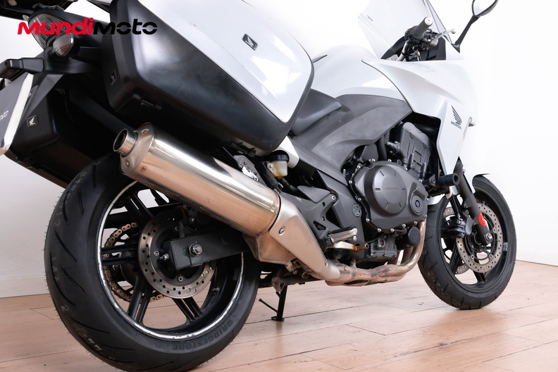Motorbike image 3