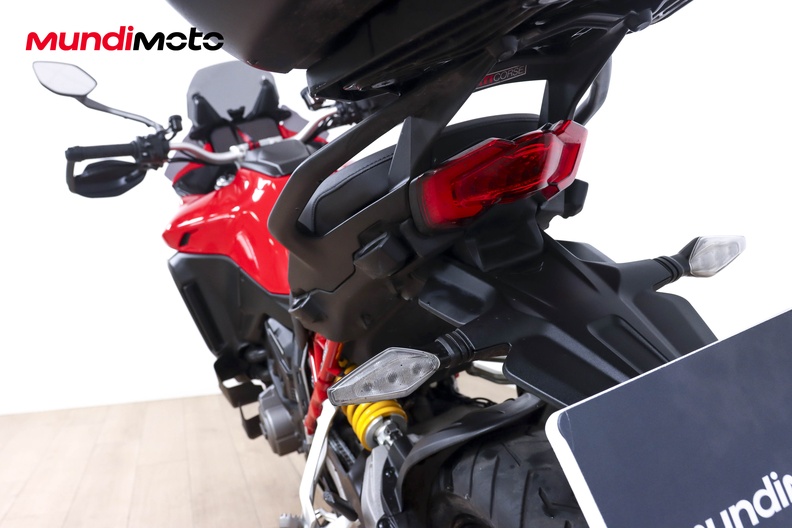 Motorbike image 9
