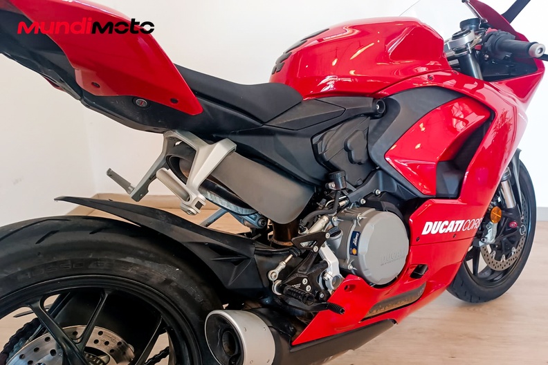 Motorbike image 3