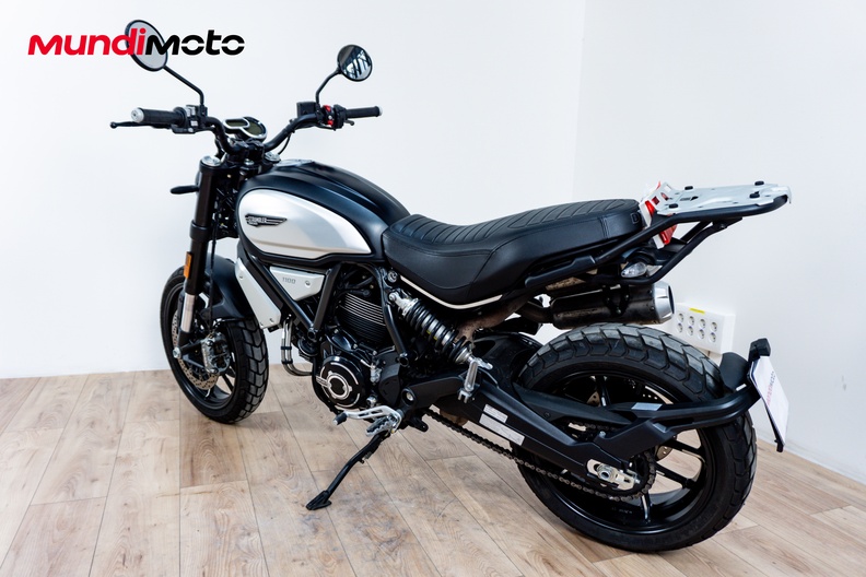 Motorbike image 7
