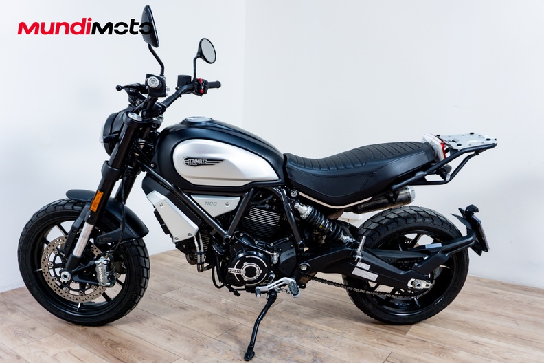 Motorbike image 5